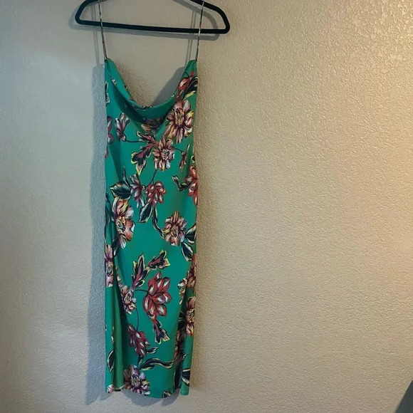 New Michael Costello Revolve Bentley Dress Slip Green Tropical Floral XS NWT - Picture 3 of 12